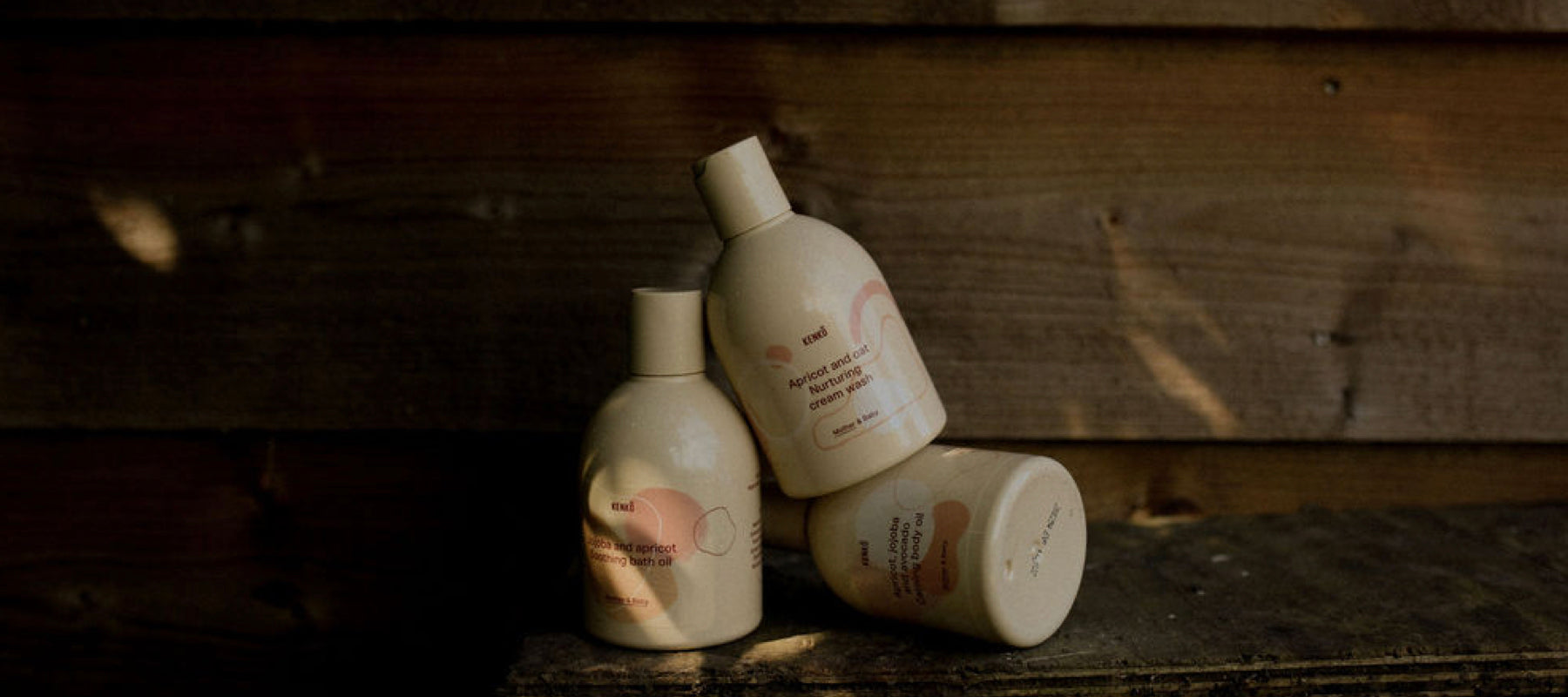 Créé par des mères, avec des mères et pour des mères - et des bébés.  Kenkô est dérivé du mot japonais pour définir "la santé", la culture japonaise, un mode de vie. 