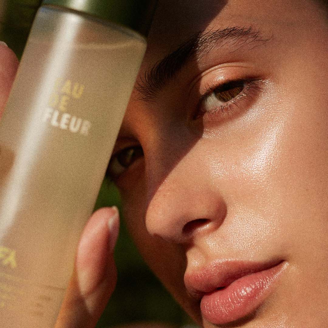Hydrating Floral Essence - Flower Water