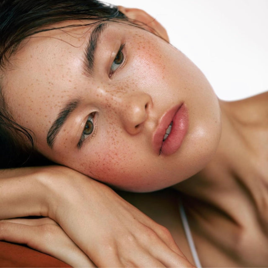 Bi-Phase Plumping Serum with Fermented Hyaluronic Acid