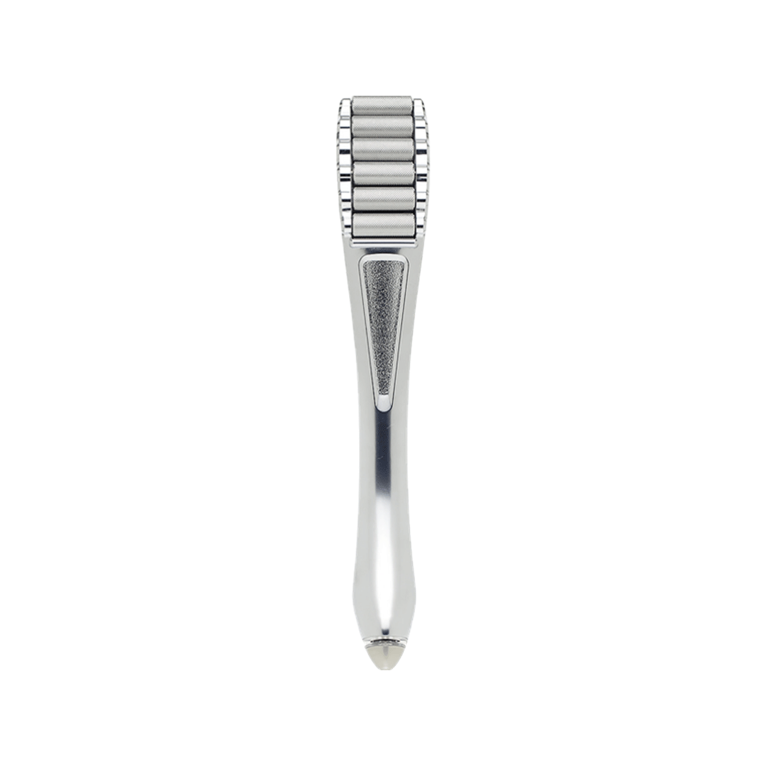 Découvrez le nouveau Clim Cera Plus+ , un beauty roller ultra perfomant pour un lifting naturel et relaxant. Exclusivité The Care
