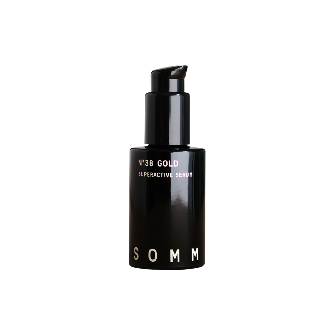 N°38 GOLD de SOMM est la nutrition cutanée la plus complète et la plus concentrée dans un seul flacon. Huile pour le visage. Exclusivité THE CARE