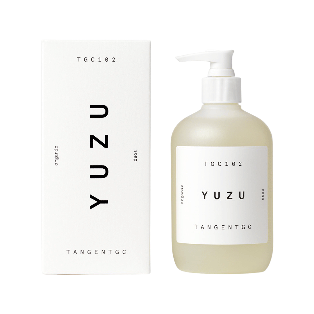 THE CARE vous propose de découvrir YUZU SOAP de TANGENT GC est un savon biologique parfumé, fabriqué à partir d'huiles végétales pures. Bio, vegan, fabriqué en France.